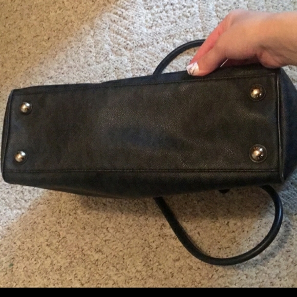 Authentic Michael Kors Purse - Picture 5 of 5